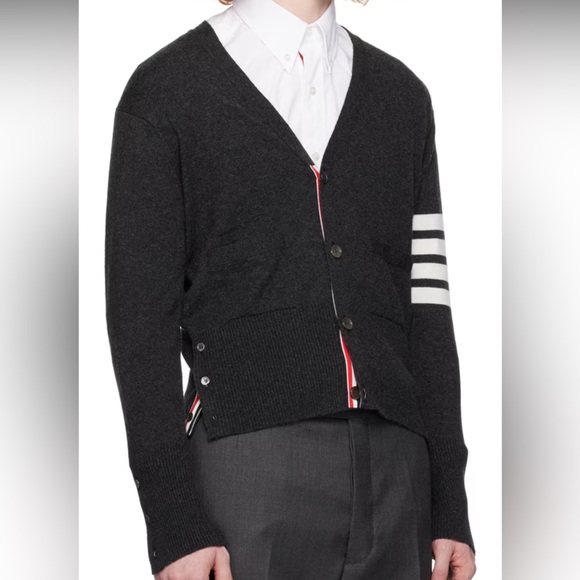 Authentic Thom Browne 100% Cashmere Gray Side Button Arm Stripe Cardigan Size 3 - Picture 2 of 12
